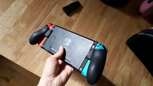Nintendo Switch Owner 3D Prints His Own Comfort