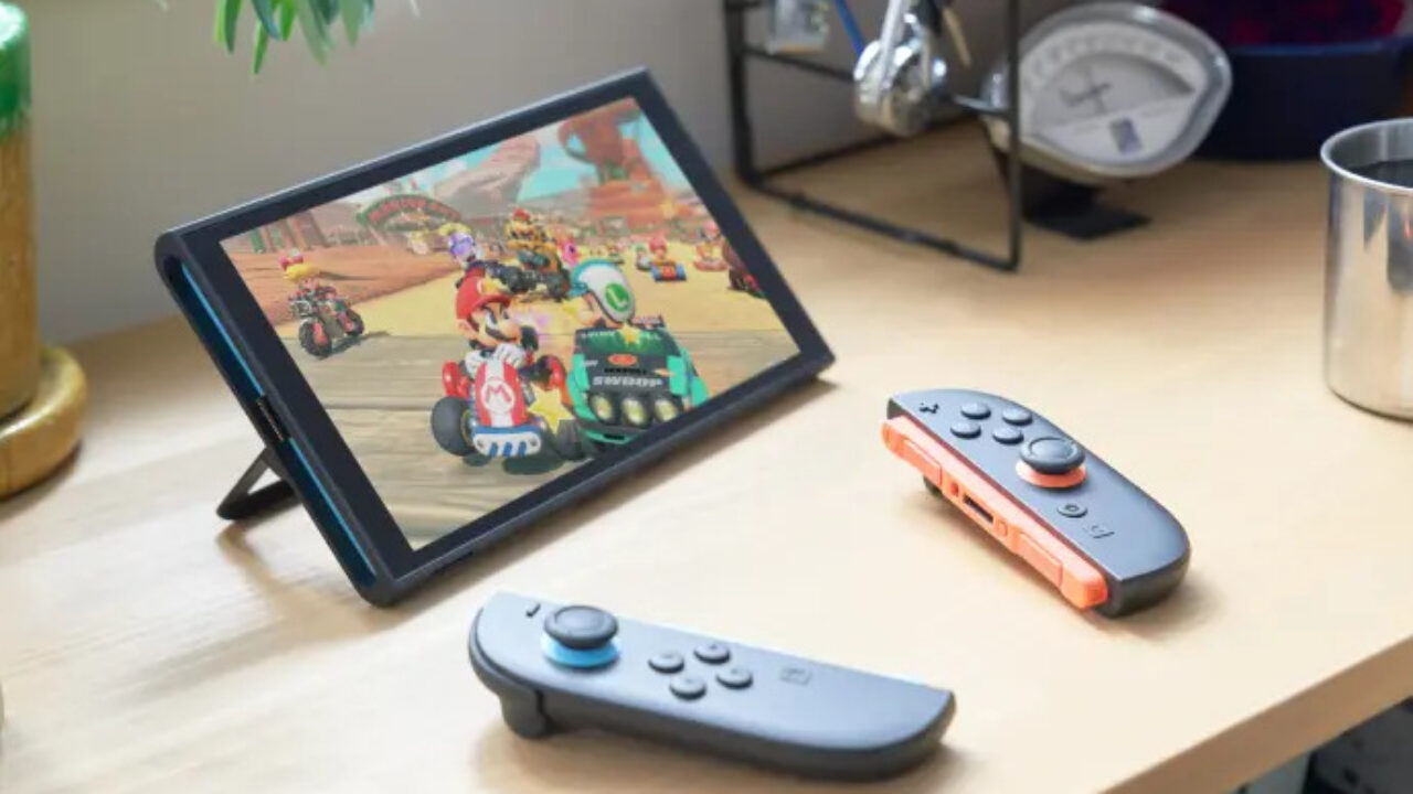 Nintendo Demonstrates Inserting A Memory Card Into Switch 2