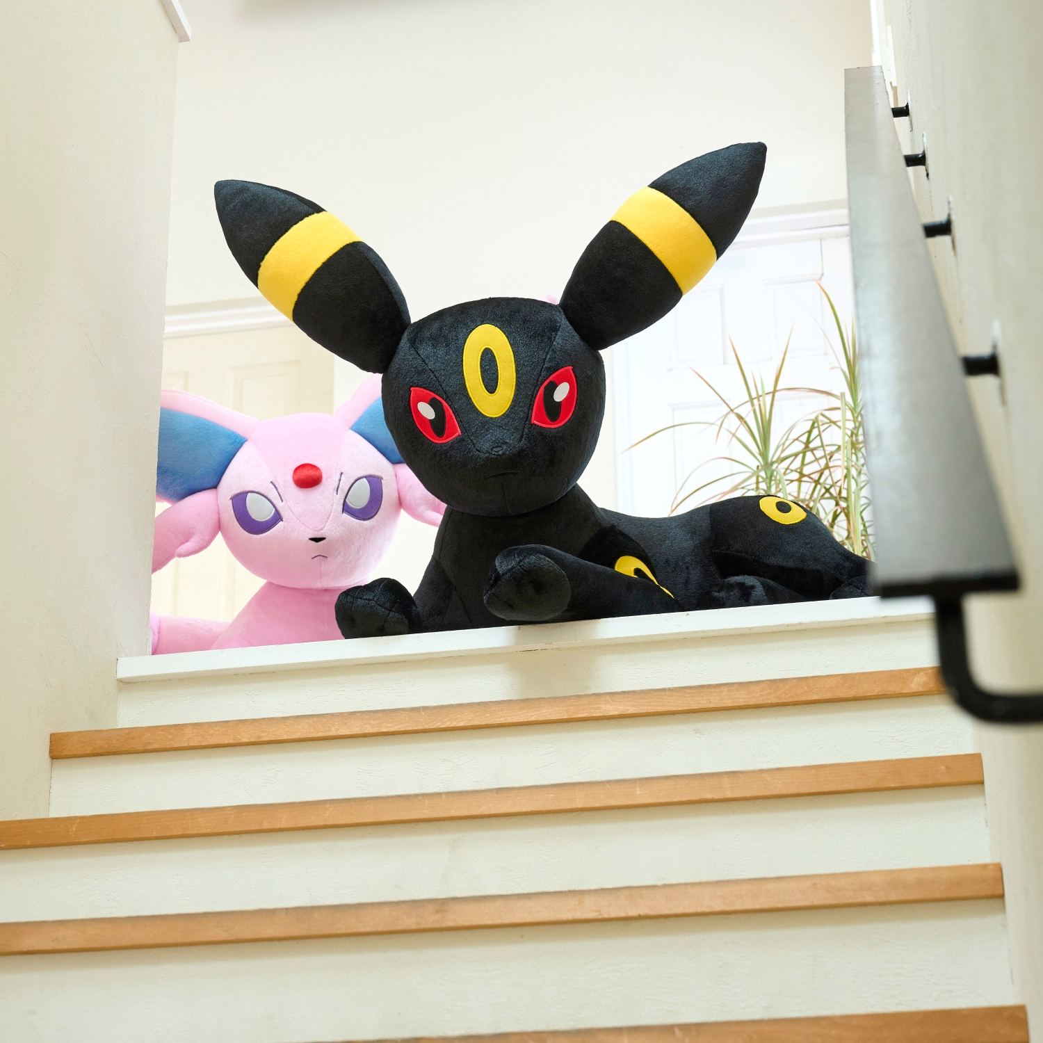 Pokémon Center Unveils Life-Size Espeon and Umbreon Plushies for Collectors