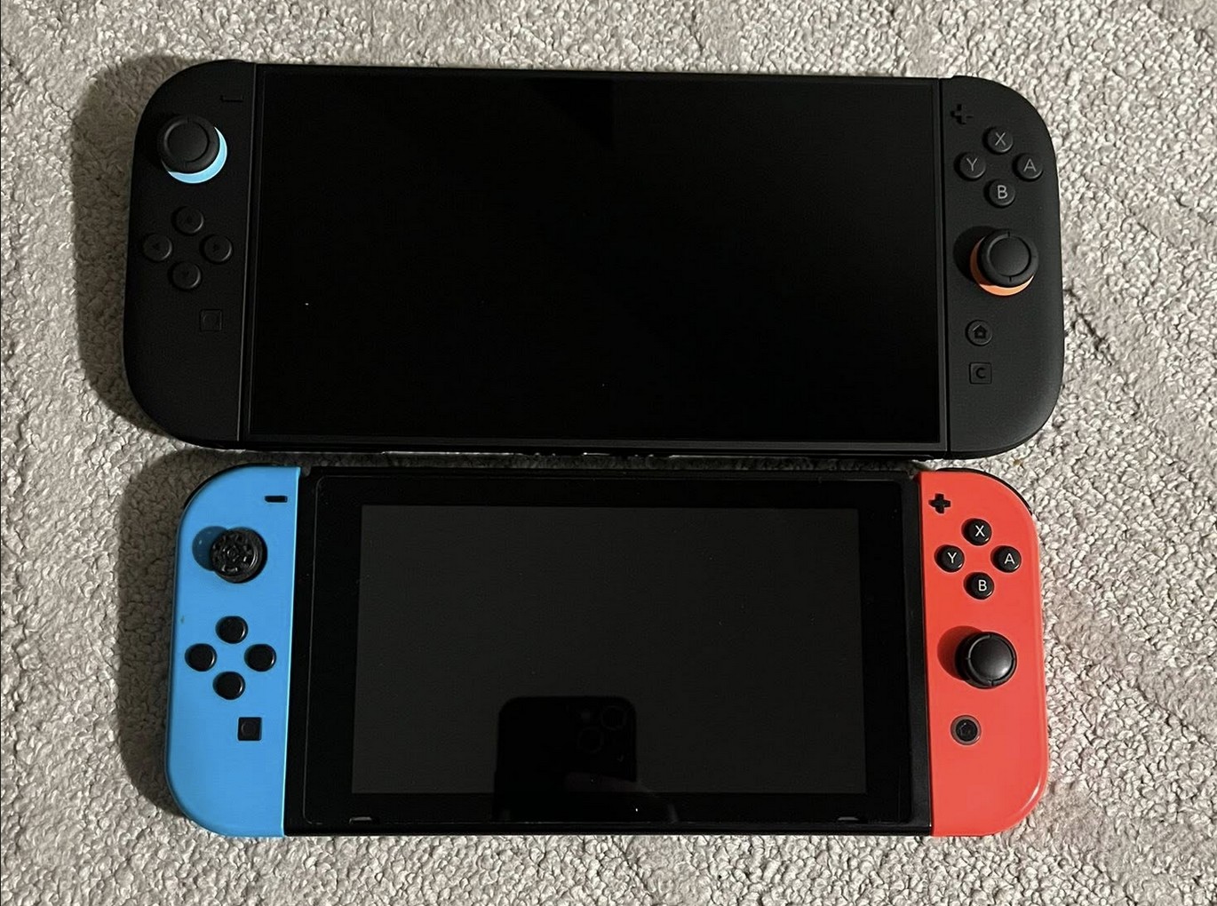 Nintendo Switch 2 vs Original Switch: Size Comparison Highlights Bigger, Better Display